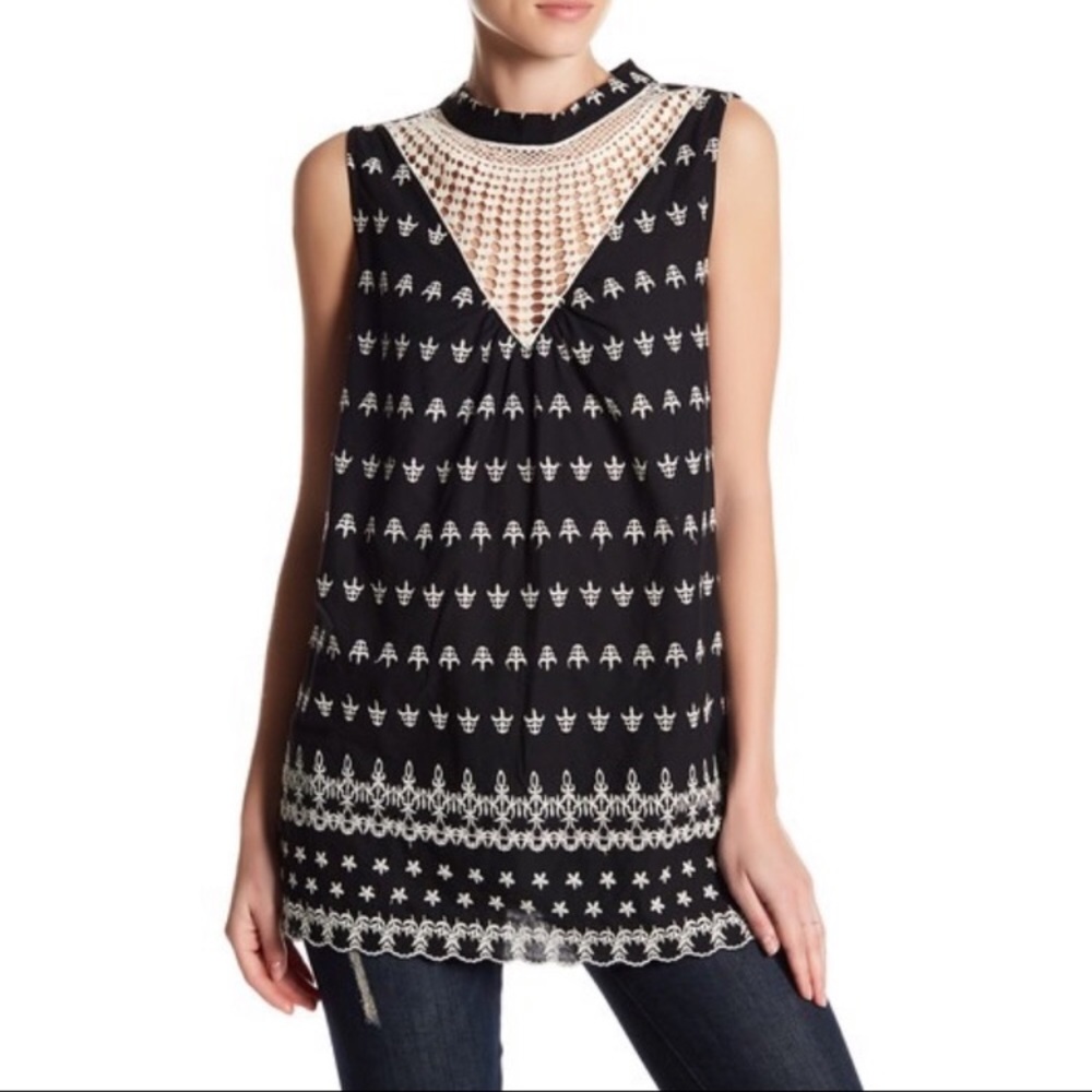 NEW With Tags PLEIONE Black/White Embroidered Tank Top Size XS